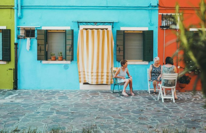 cristina-gottardi-vZH2CgaK_XQ-unsplash